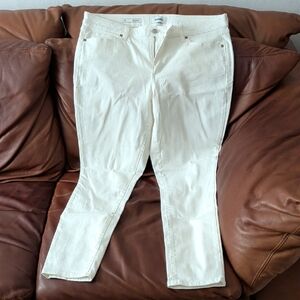 Sonoma Women's Off-White Skinny Jeans Size 16